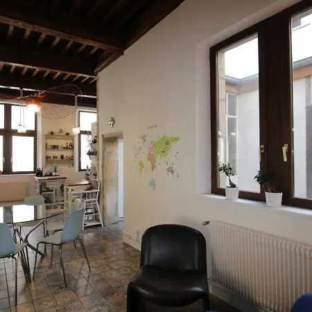 Le Palais Des Deux Sirenes נאנסי